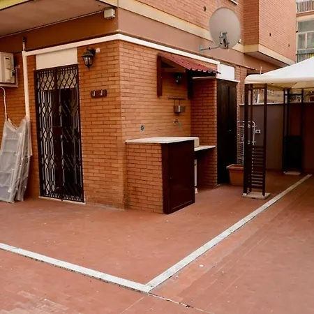 דירה Cozy Urban Retreat Near Centocelle Park & Metro