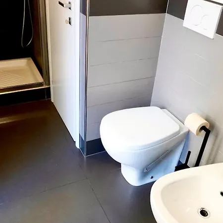 Cozy Urban Retreat Near Centocelle Park & Metro דירה