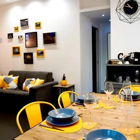 Cozy Urban Retreat Near Centocelle Park & Metro רומא